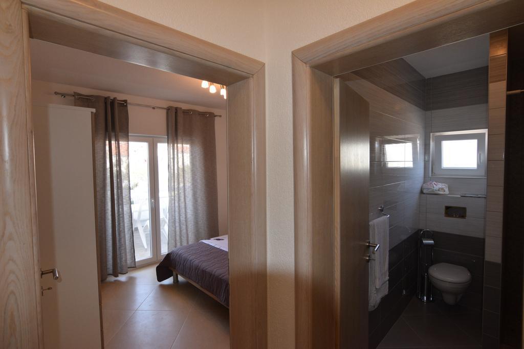 Apartments Batarilo Биоград-на-Мору Экстерьер фото